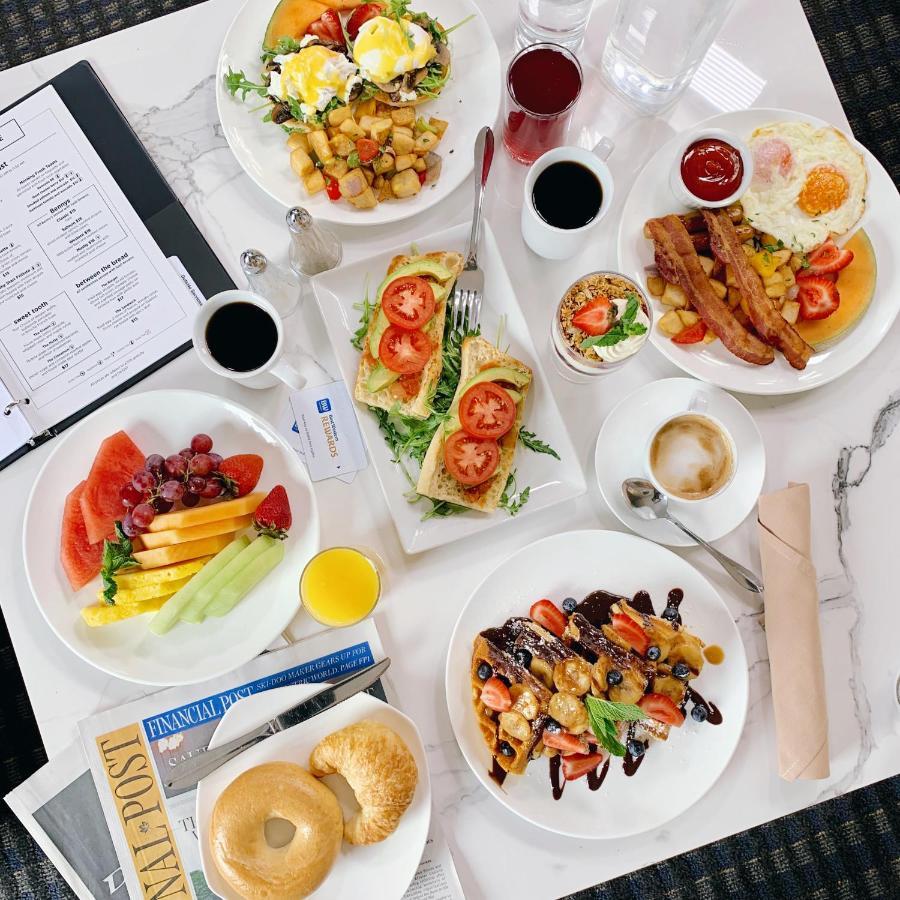 Best Western Premier Calgary Plaza Hotel & Conference Centre Bagian luar foto
