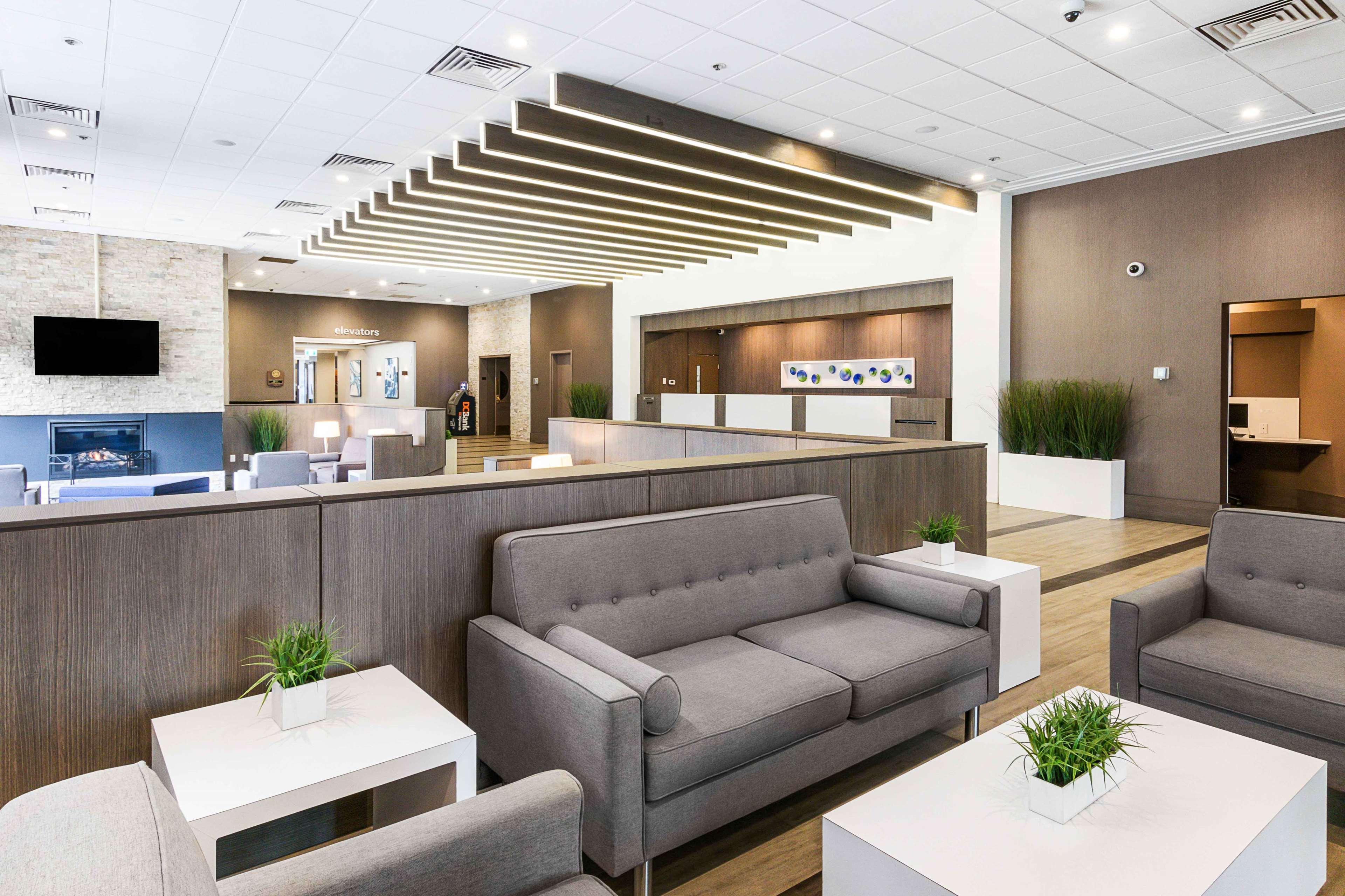 Best Western Premier Calgary Plaza Hotel & Conference Centre Bagian luar foto