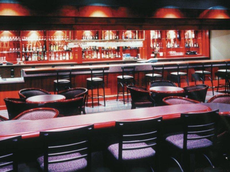 Best Western Premier Calgary Plaza Hotel & Conference Centre Restoran foto